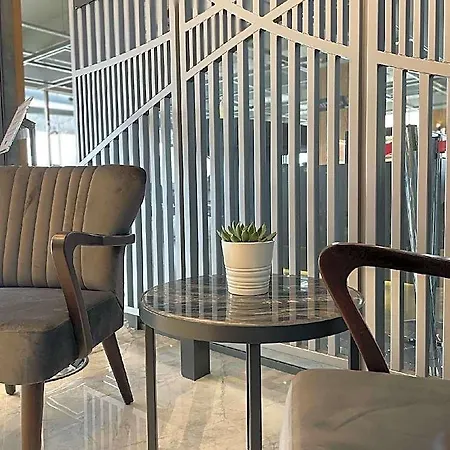 Spark Hotel Akhan
